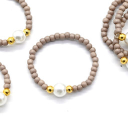 Кольцо из бисера с майоркой, цвет мокко