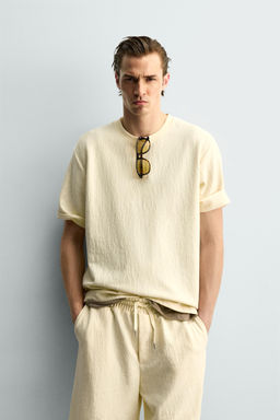 CAMISETA RELAXED FIT ESTRUCTURA / Mantequilla