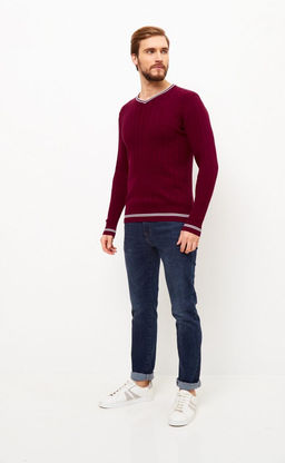 Пуловер с контрастной V-образной горловиной F221-15-3010 бордовый - Fine joyce фото 2