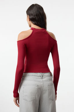 Trendyolmilla Kahverengi Carmen Yaka Choker Detayl? Fitted/Vucuda Oturan Crop Fitilli Orme Bluz TWOAW22BZ0531