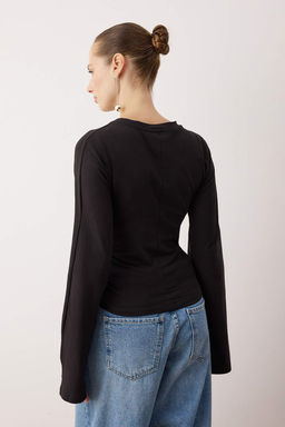 Siyah Ispanyol Kol Buzgu Detayl? Regular/Normal Kal?p Orme Bluz TWOAW26BZ00293