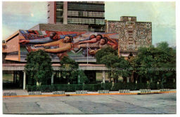 Открытка Университет в Мехико