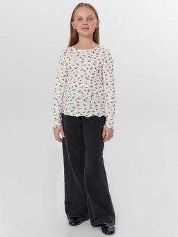 Джемпер для девочек бежевый с цветочным принтом