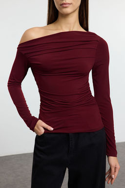 Bordo Buzgu/Drape Detayl? Fitted/Vucuda Oturan Uzun Kollu Esnek Orme Bluz TWOAW25BZ00248