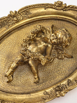 Панно интерьерное полистоун "Ангел с венком из роз" золото 21,5х4х27 см