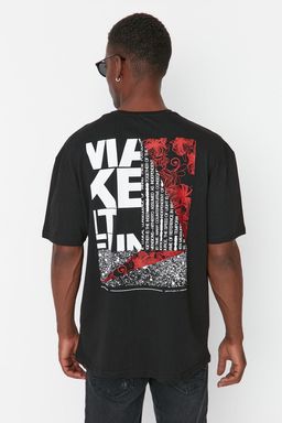 TRENDYOL MAN Siyah Oversize/Genis Kesim K?sa Kol Yaz? Bask?l? %100 Pamuklu T-Shirt TMNSS21TS1064