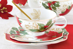 Чашка с блюдцем Пуансеттия и ягоды, 0,12 л - Easy life фото 3