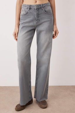 Gri Yuksek Bel Comfort Pacas? Kesikli Wide Leg Palazzo Jeans TWOAW26JE00081