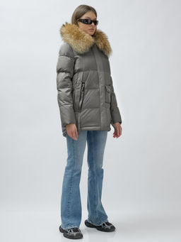 Куртка женская зимняя с мехом енот премиум класса серого цвета 3215Sr - Visdeer фото 4