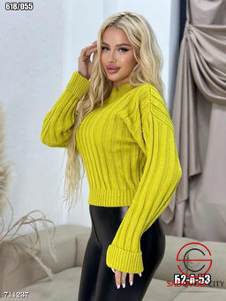 Свитер женский вязанный
