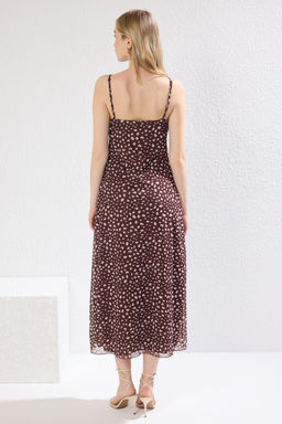 TRENDYOLMILLA Kahverengi Tul Fitted/Vucuda Oturan Volanl?/F?rf?rl? Maxi Esnek Orme Elbise TWOSS25EL00353  фото 5