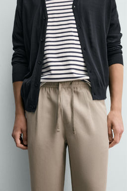PANTAL?N FLUIDO RELAXED FIT / Tostado