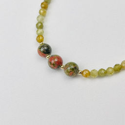 Браслет из Гроссуляра зеленый гранат и Унакита - Радуга самоцветов фото 3