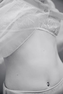 ORGANZA JACKET WITH RHINESTONE BUTTONS - Zara фото 9