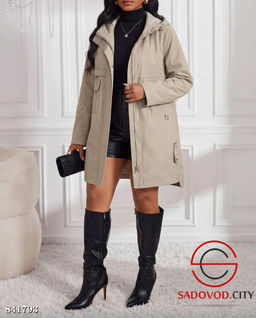 Ветровка женская с капюшоном