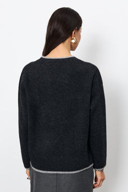 73400у Джемпер