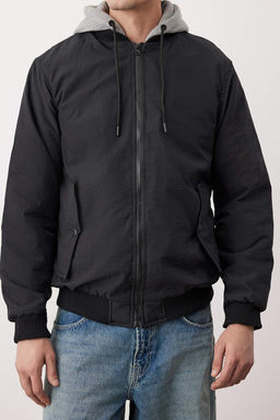 Siyah Regular Fit Orme Kapusonlu Unisex K?sl?k Mont TMNAW26MO00015 - Trendyolmilla фото 5