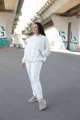 285 Костюм с толстовкой плюссайз, молочный - Knitka wear фото 6