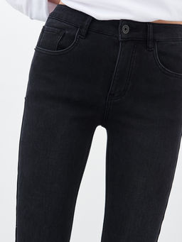 Утепленные Женские Джинсы Прямые на Флисе