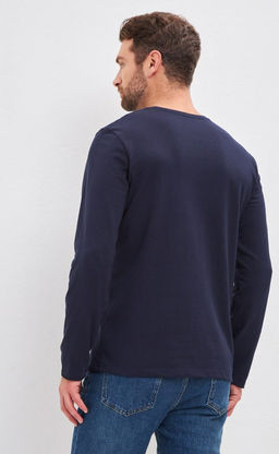 Лонгслив мужской с принтом F021-1001-430 темно-синий - Fine joyce фото 7