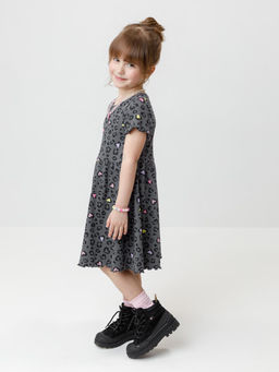 К 5793/серый,яр.леопардовые сердечки платье для дев