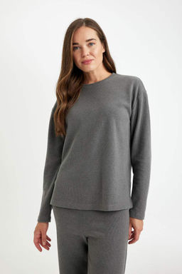 Женская однотонная футболка с длинными рукавами из ткани селаник антрацита стандартного кроя с круглым вырезом - Defacto фото 3