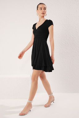 TRENDYOLMILLA K?rm?z? Duz Buzgu/Drape Mini K?sa Kol Skater/Belden Ac?lan Esnek Orme Elbise TWOSS25EL00532 фото 9