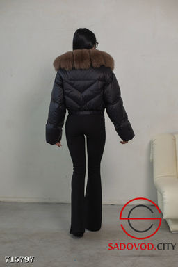 Женская куртка-пуховик с натуральным мехом - Bruno фото 7