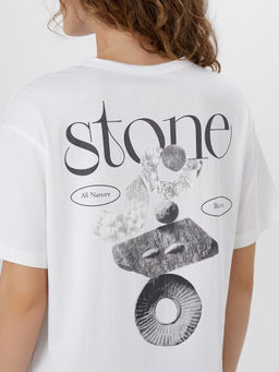 Футболка женская белая с надписью Stone all natural - Mark formelle фото 5