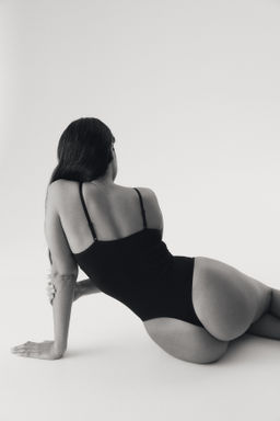 Body tanga con copas acolchadas Seamless - H&m фото 5