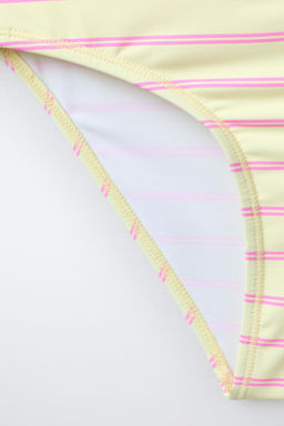 6-14 A?OS/ BIKINI RAYAS HELLO KITTY  SANRIO / Amarillo claro - Zara фото 4