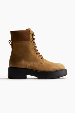 Botas de cordones