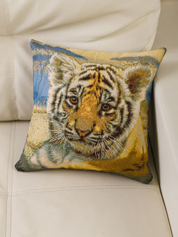 Дикие кошки тигрёнок - гобеленовая наволочка