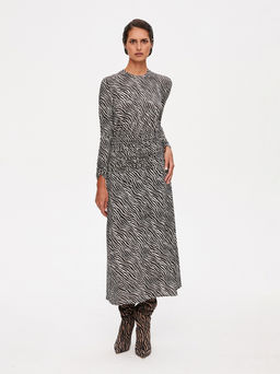 Платье с принтом зебра 422.050097/Черный