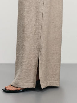 Широкие фактурные брюки из вискозы / Zarina  фото 6