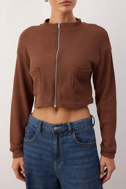 Kahverengi Fermuarl? Yaka Cep Detayl? Regular/Normal Kal?p Crop/K?sa Ceket TWOAW25CE00011