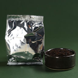 Подарочный набор Тому, кто всегда впереди: чай чёрный 50 г., кофе со вкусом: лесной орех 50 г., варенье из сосновых шишек 30 г., крем-мёд 2 шт х 30 г - Фабрика счастья фото 3