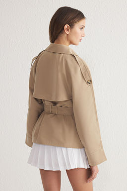 Bej Oversize Genis Kesim Kemerli Trenckot TWOAW24TR00011