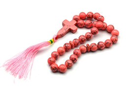 Четки из кахолонга имитация шарик 10мм с крестиком, цв.розовый, 30см