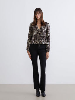 V Yaka Leopar Desenli Bluz