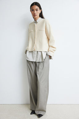 Cardigan corto en punto con textura - H&m фото 3