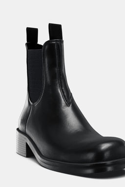 LEATHER ANKLE BOOTS WITH ELASTIC SIDES