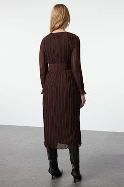 Kahverengi Kusakl? Duz Maxi Dokuma Elbise TWOAW24EL00478