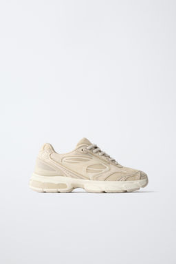 ZAPATILLA DEPORTIVA REJILLA / Marr?n Arena