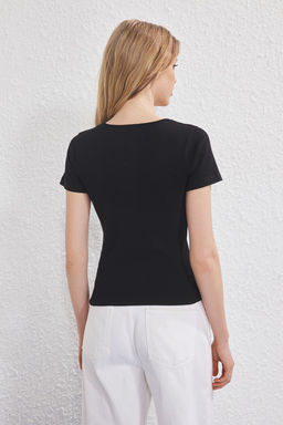 Trendyolmilla Vizon Cizgili-Siyah Duz 2li Paket Vucuda Oturan C?tc?tl? Fitilli Esnek Orme Bluz TWOSS25BZ00511