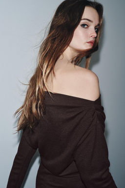 SOFT DRESS WITH BROOCH - Zara фото 2