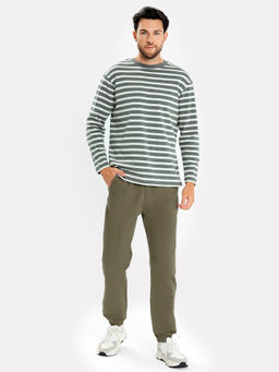 Брюки мужские текстильные в зеленом оттенке