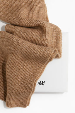 Conjunto de gorro beanie y bufanda en punto - H&m фото 2