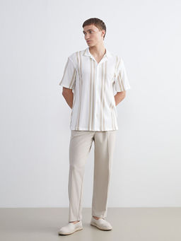 Regular Fit K?sa Kollu ?izgili Arm?rl? Erkek G?mlek