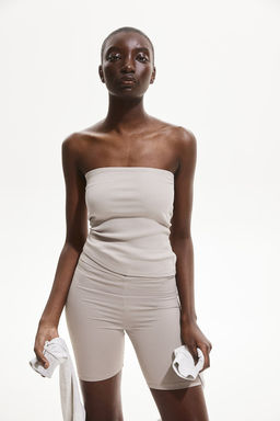 Top de tubo en canale